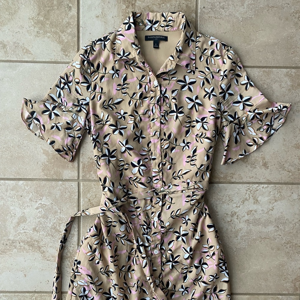 Floral Banana Republic Business Casual Midi Dress